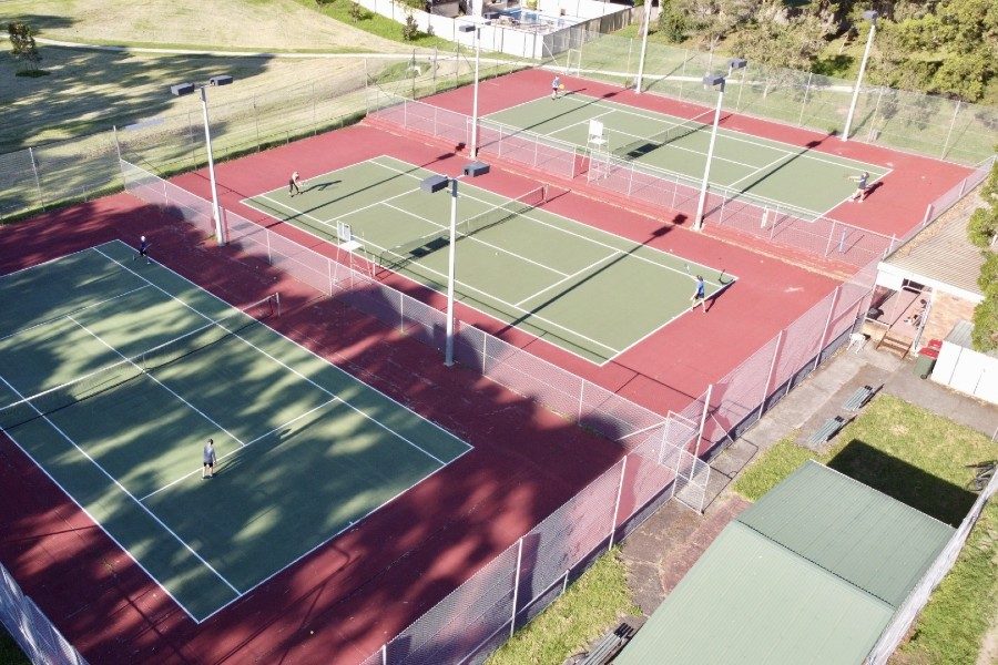 Tennis lessons in Figtree from the experienced Linda Bayly The List